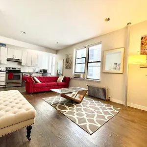 Beautiful In Newly Renovated Apt New York