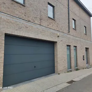 Belle De Luxe Avec 8 , Charleroi Belgique